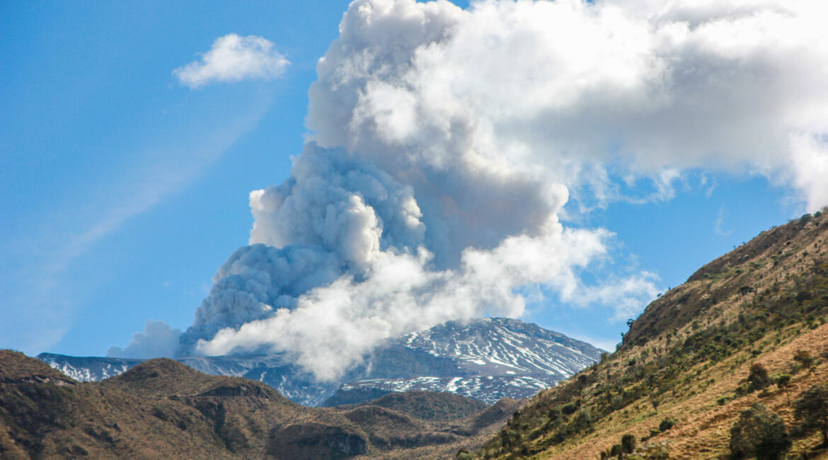 נוואדו דל רואיס – הר געש פעיל ומעיינות חמים